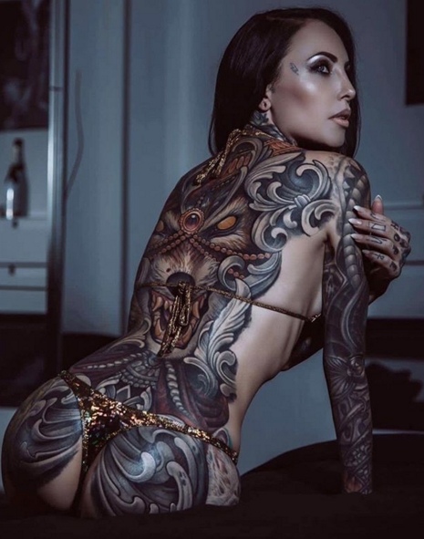 Люблю, коли ніч закінчується не одразу