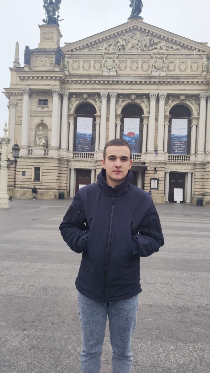 Шукаю дівчину або пару