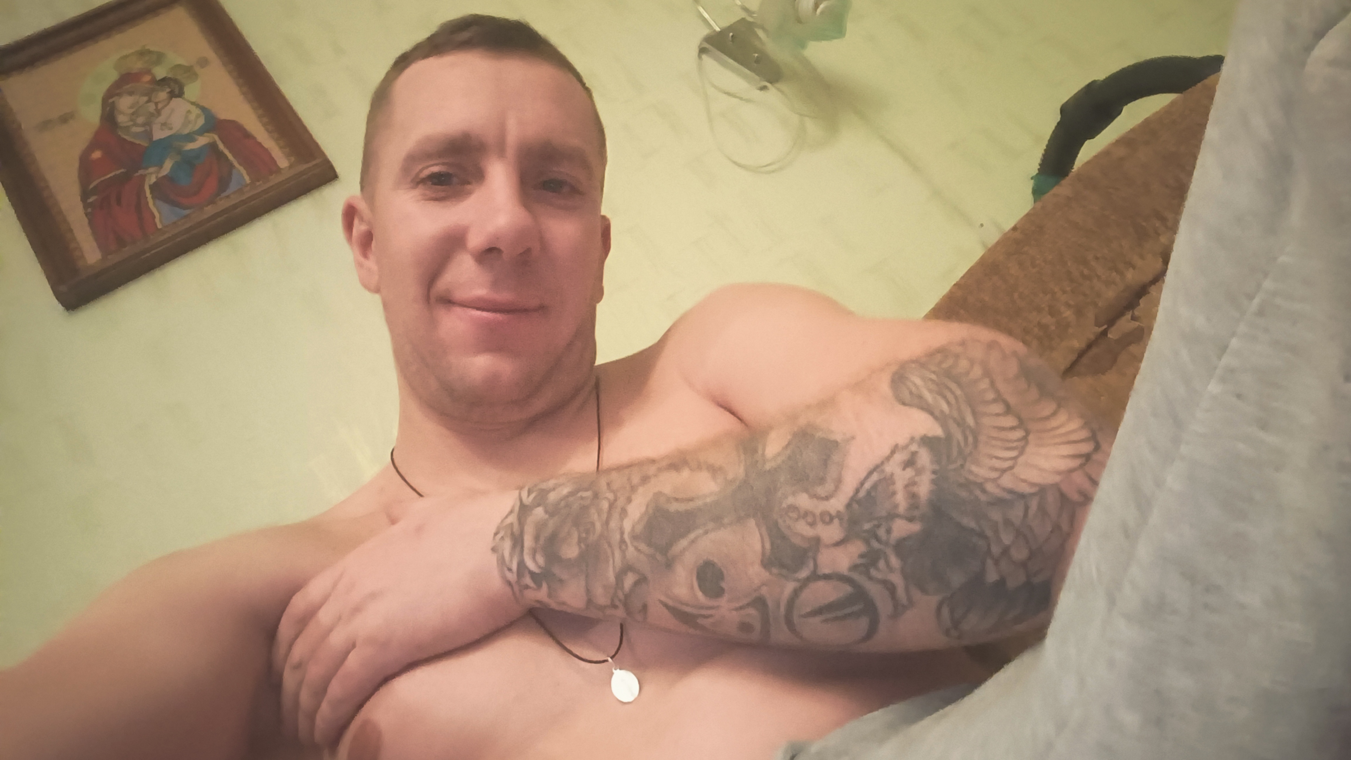 Ищу адекватных девушек а не те что наебуют