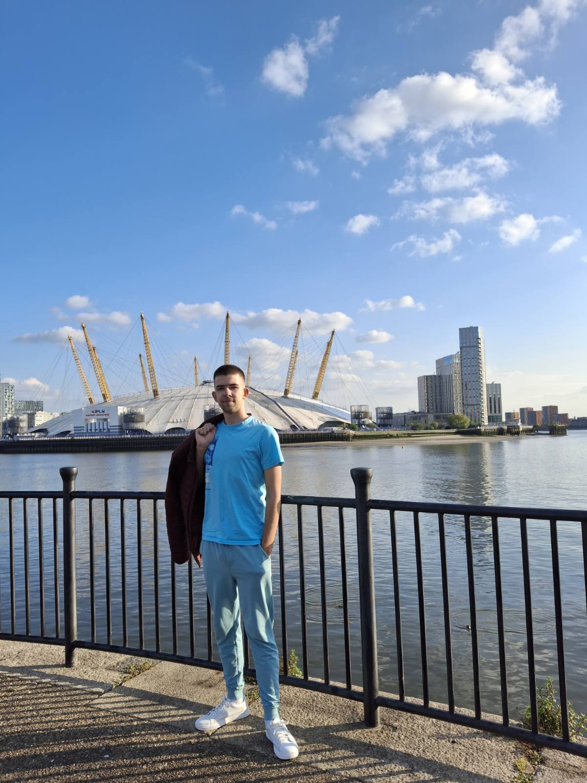 Шукаю того хто мене зррзуміє